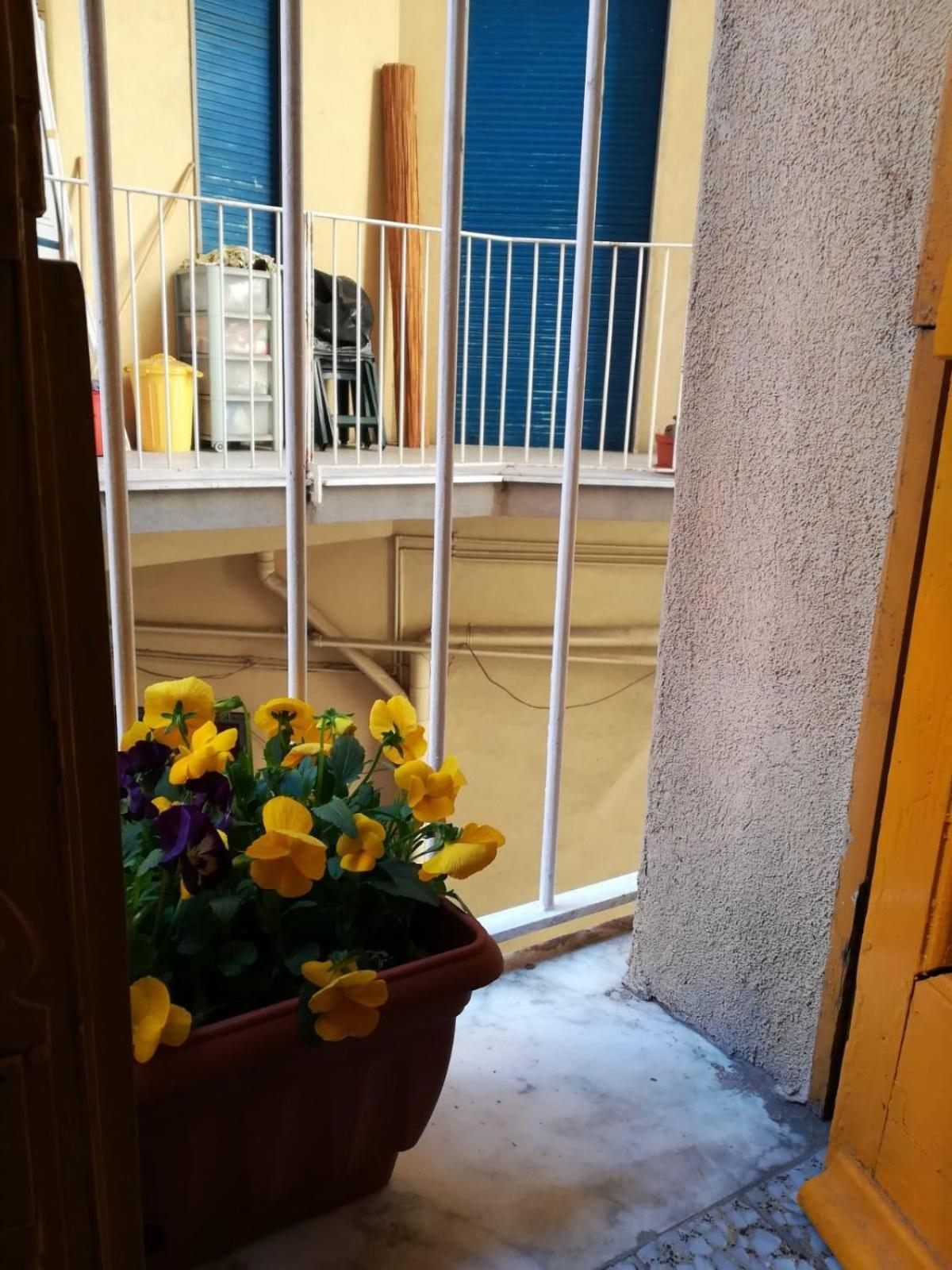 The Yellow House Catania Exterior photo